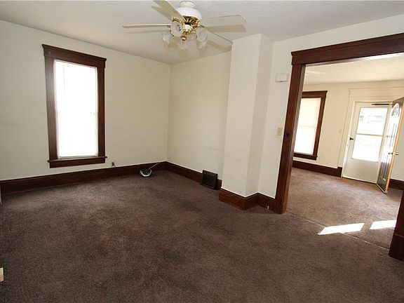 4th image of 1031 Shannon Ave