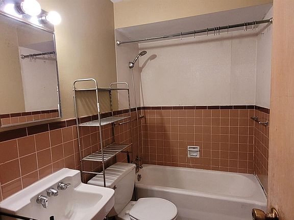 5th image of 1652-1654 N Colson Ave