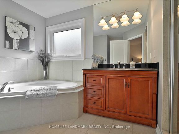 5th image of 2150 Crestmont Dr