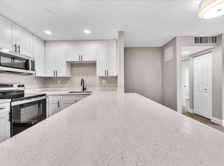 7000 NW 17th St APT 117, Fort Lauderdale, FL 33313