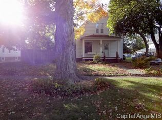 696 Arnold St, Galesburg, IL 61401