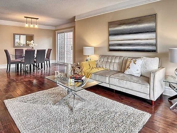 3rd image of 44 Rutledge Ave