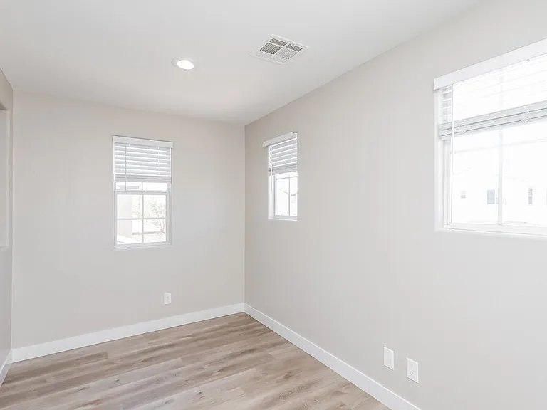 7714 Hauck St — Photo 15