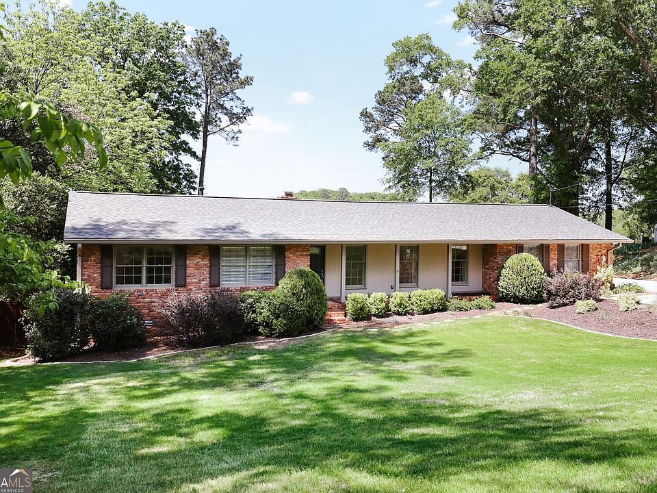 1st image of 206 Fortson Dr