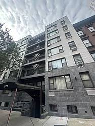 222 East 75th Street in Lenox Hill