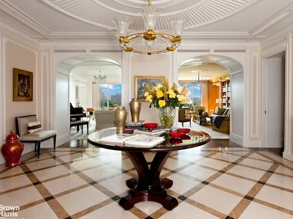 912 5th Avenue image 1 of 19