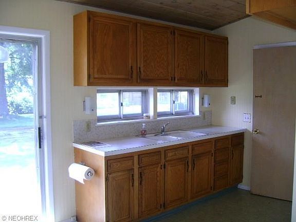 5th image of 929 Hollywood Dr