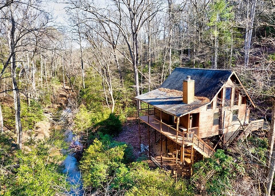 1st image of 416 Mill Stone Mountain Ln