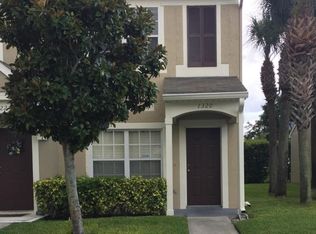 1320 Hampton Park Ln, Melbourne, FL 32940