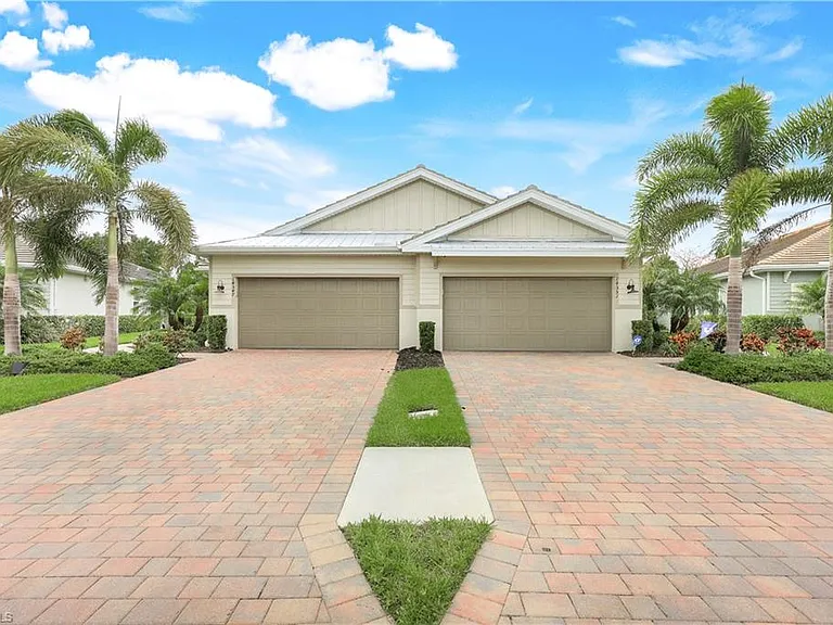14551 Edgewater Cir — Photo 1