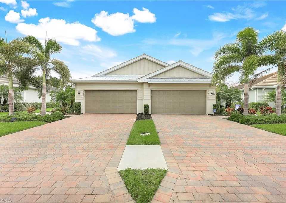 14551 Edgewater Cir