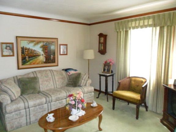 4th image of 35 Grasmere Ave