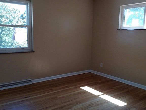 3rd image of 4759 Hardwick Dr