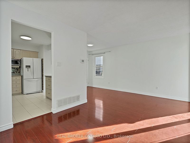 Mississauga House for rent - 3 Bedrooms — photo 5