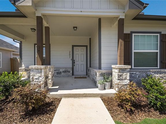 4th image of 207 Oldbridge Dr