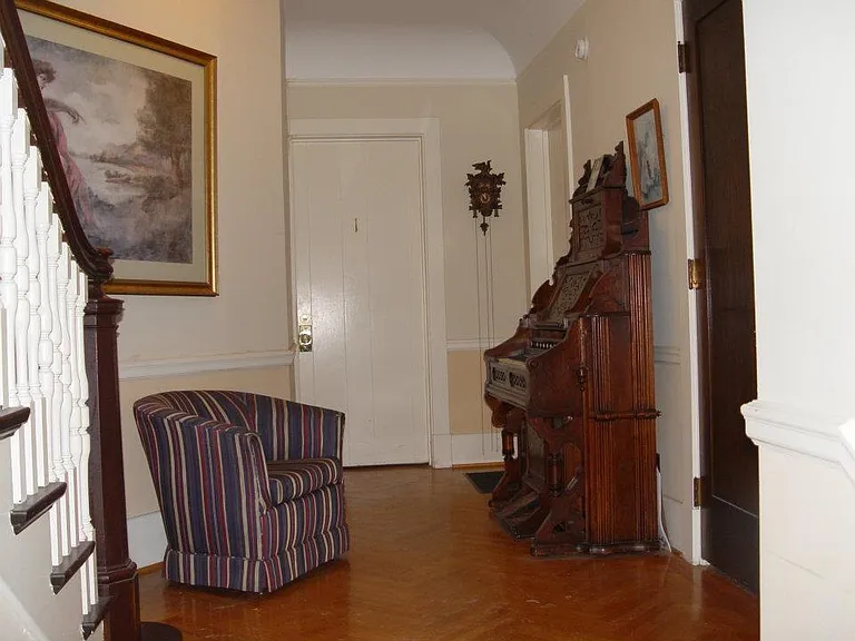 1350 East Ave — Photo 10
