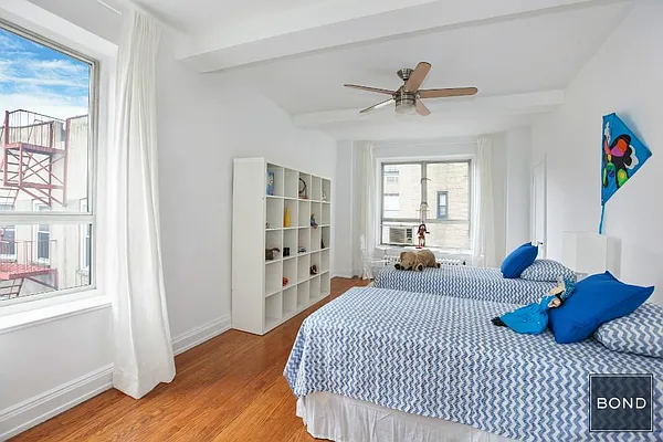 Sold by Bond New York | media 17