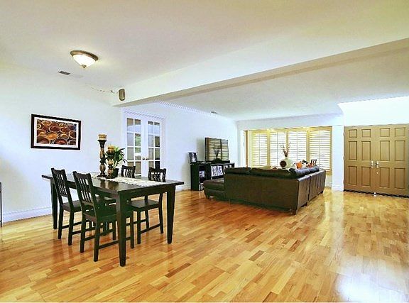 5th image of 12872 Rosalind Dr