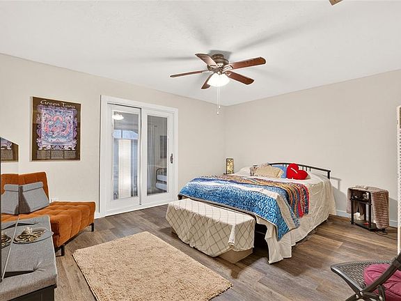 4th image of 11413 NW 67TH TERRACE