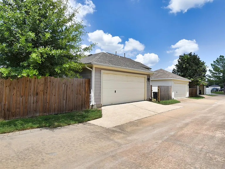 6145 Settlers Square Ln — Photo 24