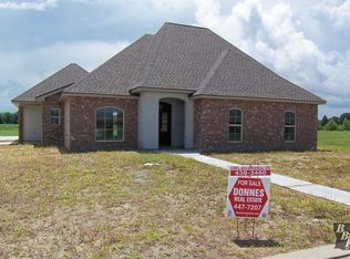 165 Waterford Dr, Thibodaux, LA 70301