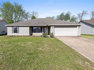 663 Gamble Rd, Centerton, AR 72719