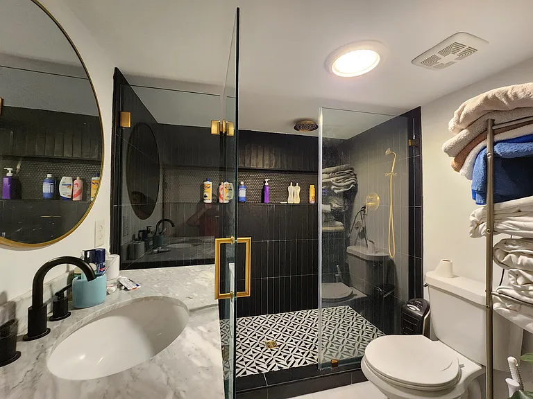 27 Cypress St #B — Photo 8