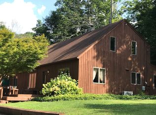 16 Deerfield Ln, Highland Mills, NY 10930