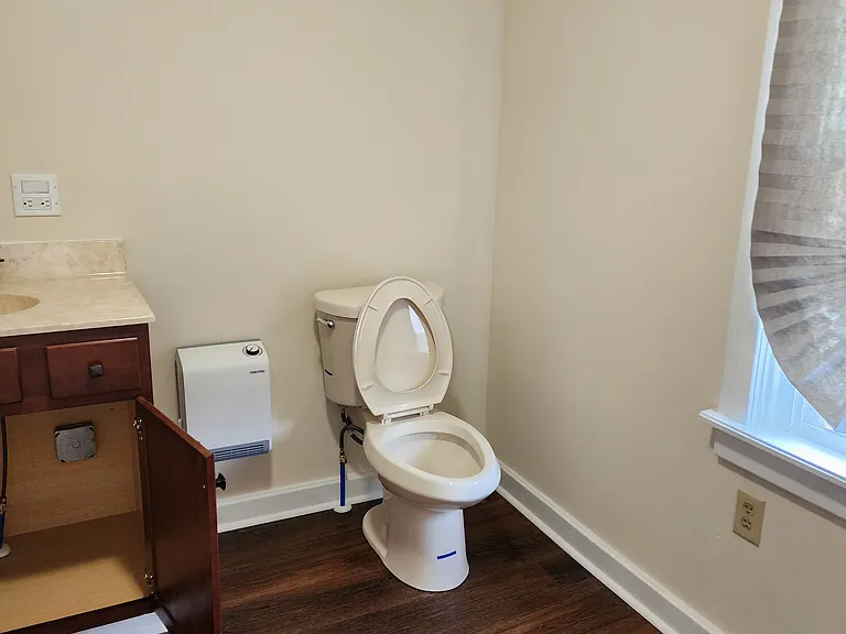 141 N Main St — Photo 21