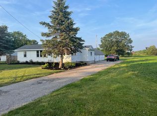 9220 Perry Rd, Erie, MI 48133