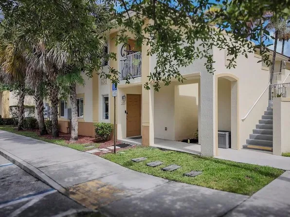 6245 SW 47th Manor #101, Davie, FL 33314
