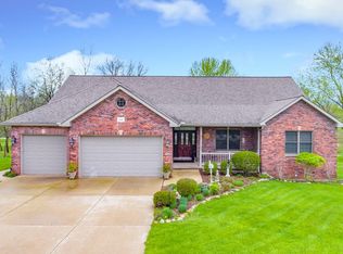 2221 Lakeview Rd N, Dahinda, IL 61428