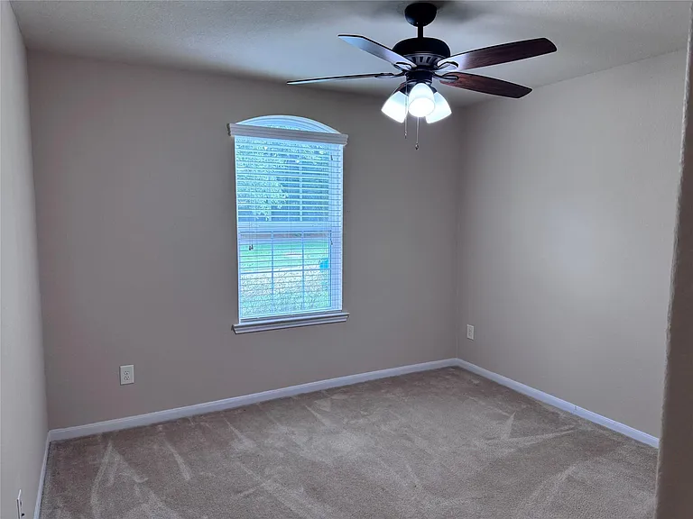 151 Forest Heights Ln — Photo 16