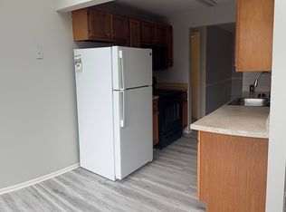 18050 Chalet Dr APT 303, Germantown, MD 20874