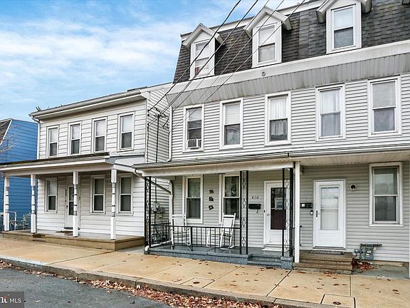 2nd image of 410 Maple St
