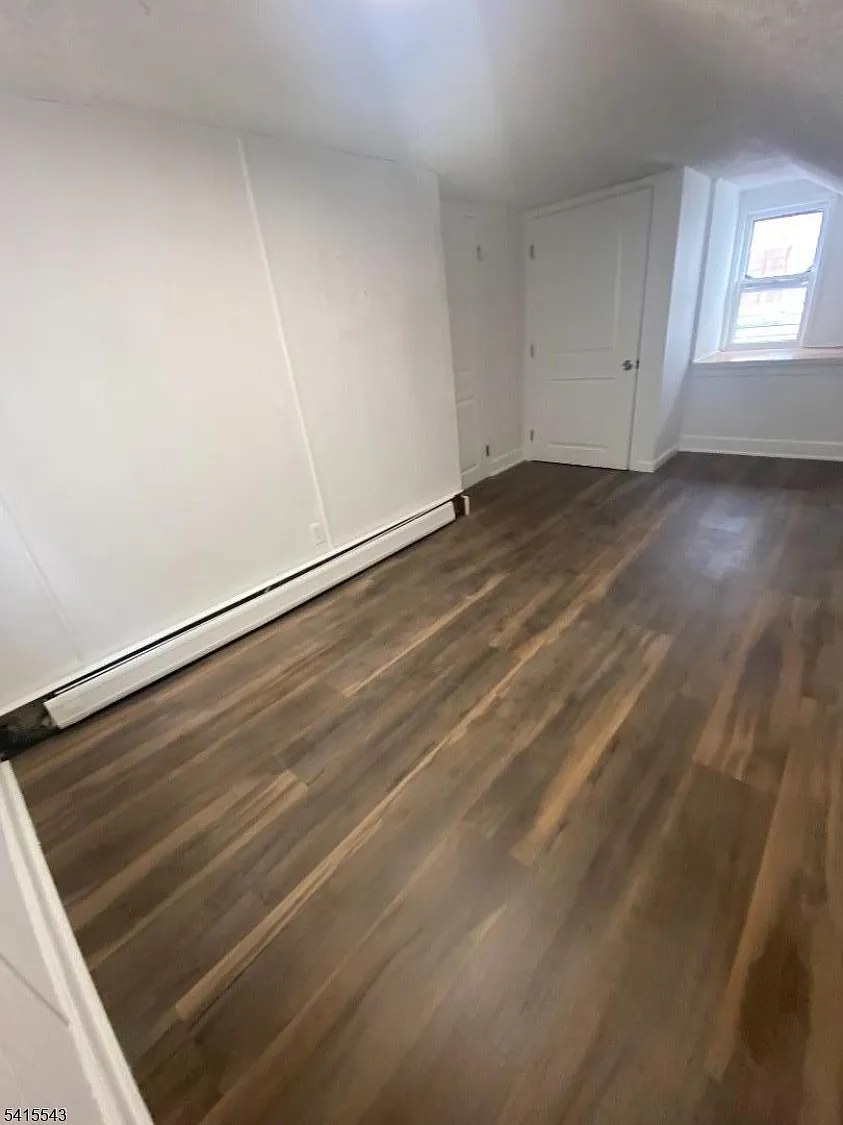 4 bed, 2.0 bath, $2,700 — Photo 3