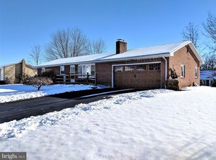 18 Marie Ln, Biglerville, PA 17307