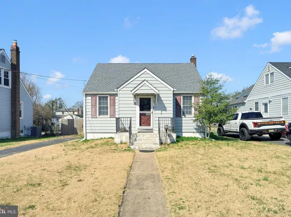 12 New Hampshire Ave, Cherry Hill, NJ 08002