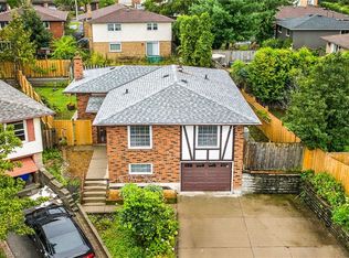 10 Krafty Ct, Hamilton, ON L9C 6R7