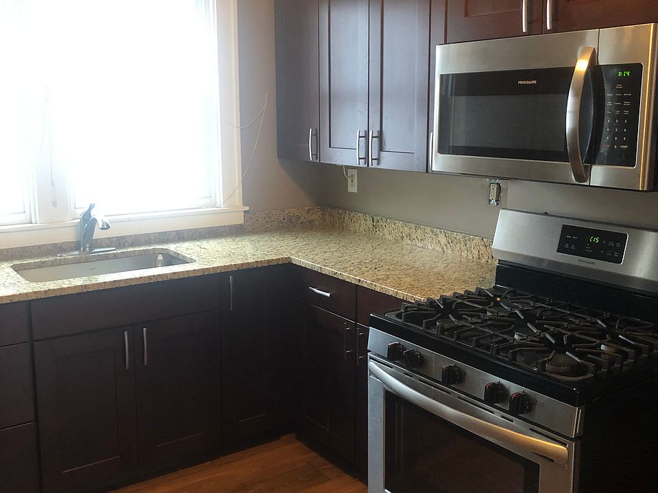 1st image of 64 Pinewood Ave #1
