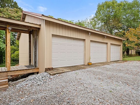 30th image of 1746 Molly Hollow Rd