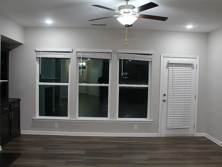 1368 Endicott Ct — Photo 18