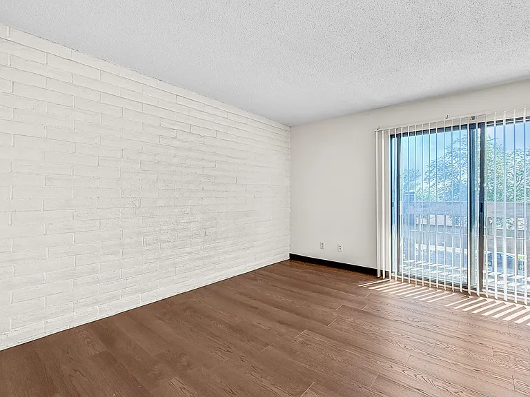 135 Dotson Dr #305 — Photo 10