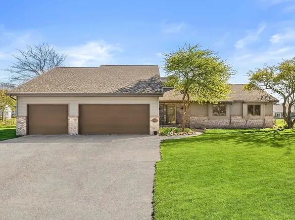 W4933 Golf Course Rd, Sherwood, WI 54169