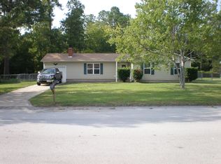 208 Cedar Creek Dr, Jacksonville, NC 28540