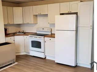 47 Benjamin St #3R, Fall River, MA 02724