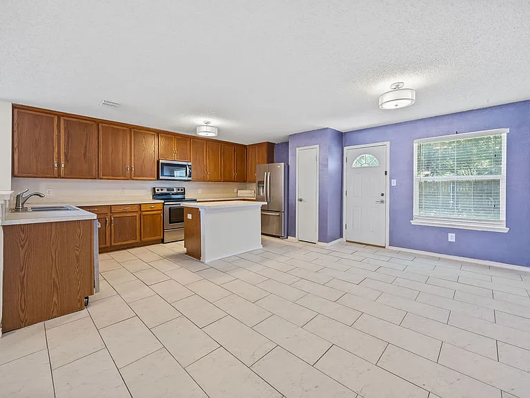 1444 Atkins St — Photo 13