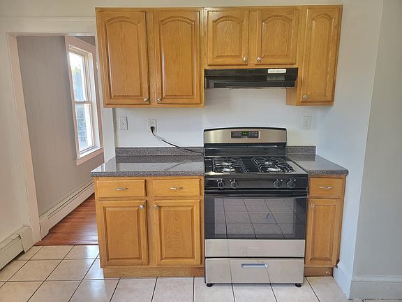 New Stove in kitchen