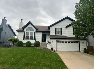 18693 W 160th St, Olathe, KS 66062