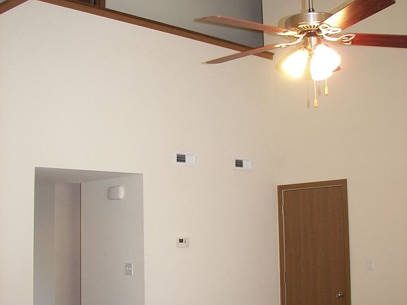 3rd image of 606 Glenstone Dr